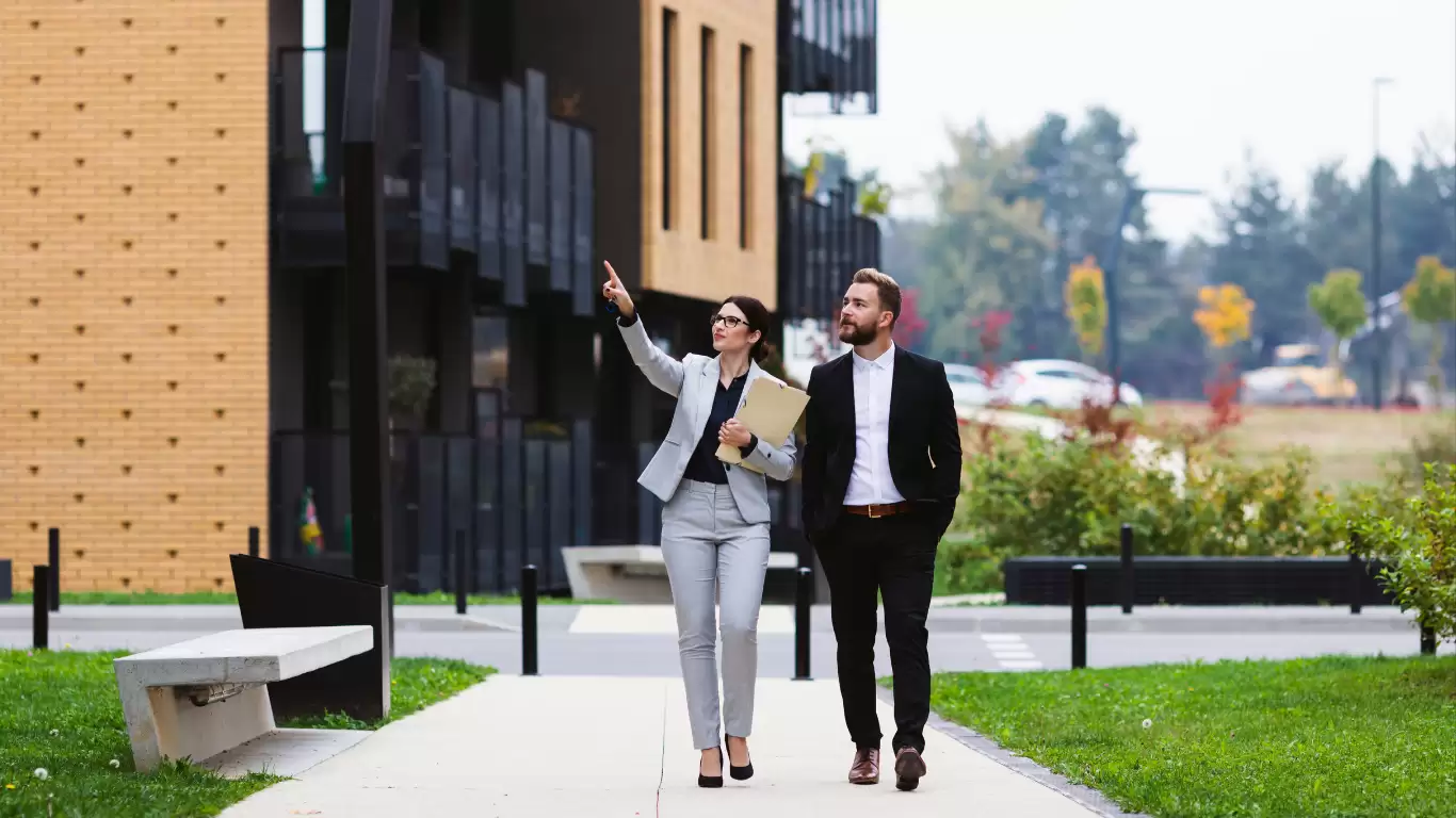 Top 6 Factors to Consider When Choosing an Investment Property