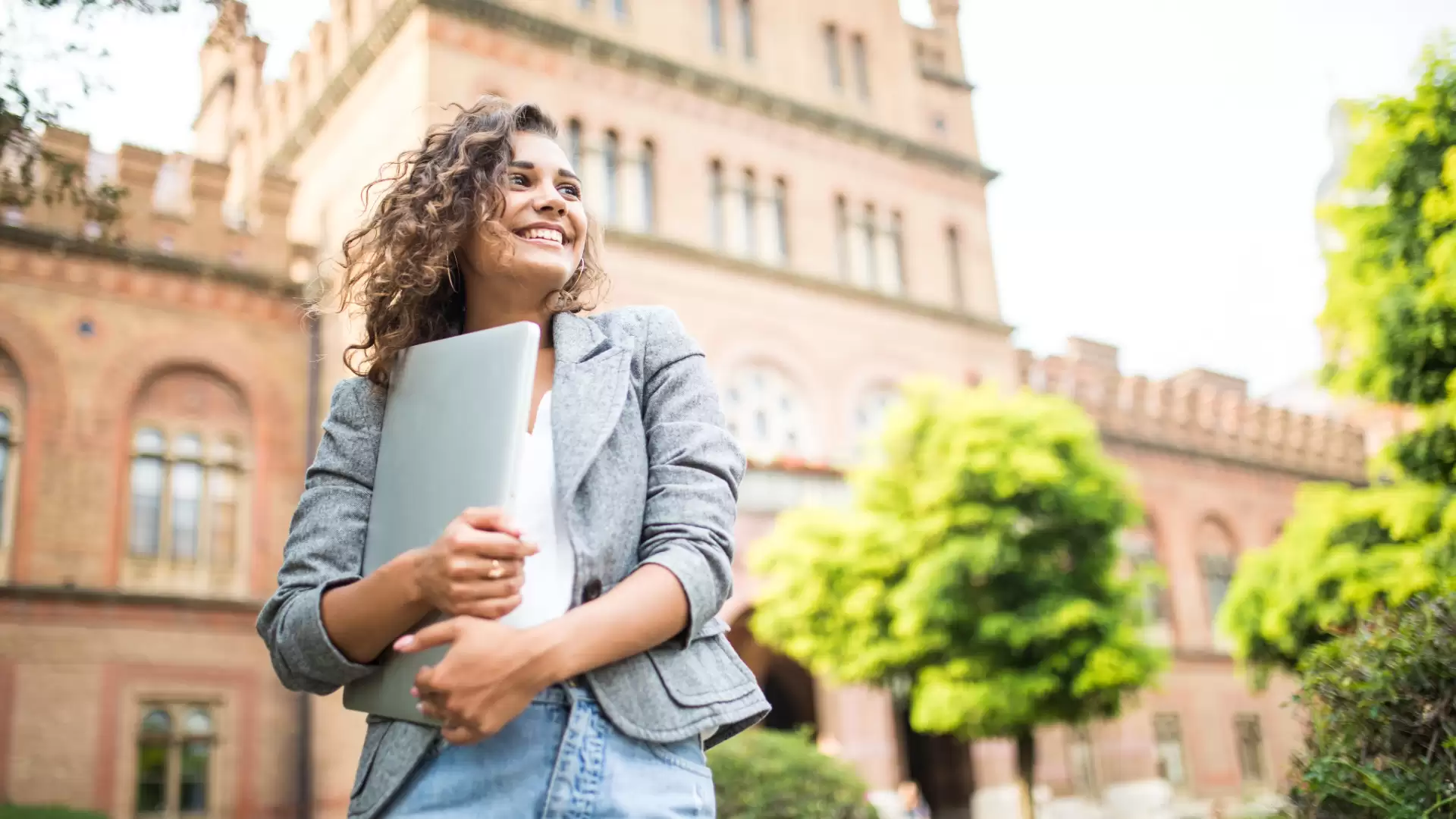 Why Should First Home Buyers Consider Variable Rate Loans?