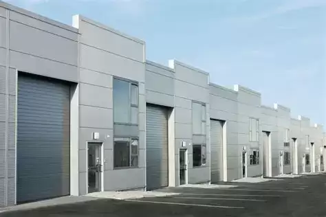 Commercial shop