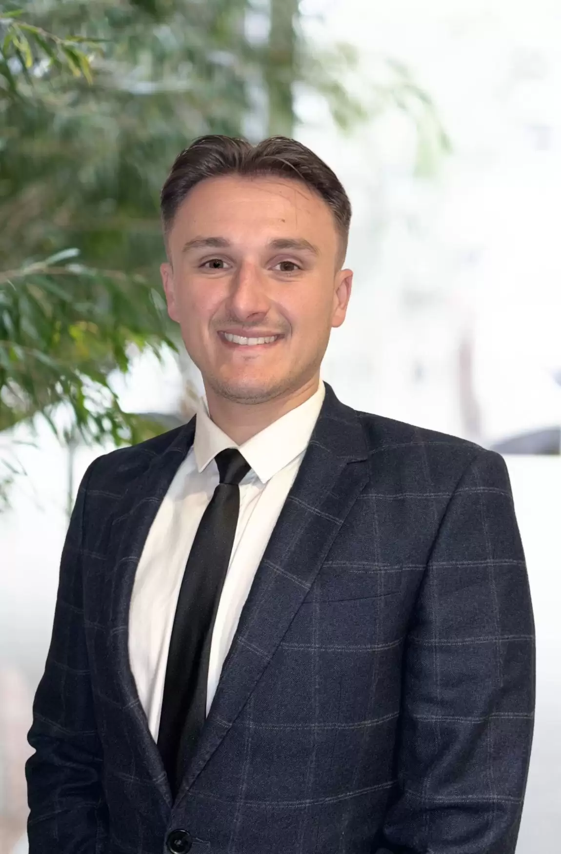 Paul Pekaj Credit Analyst at Traj Finance