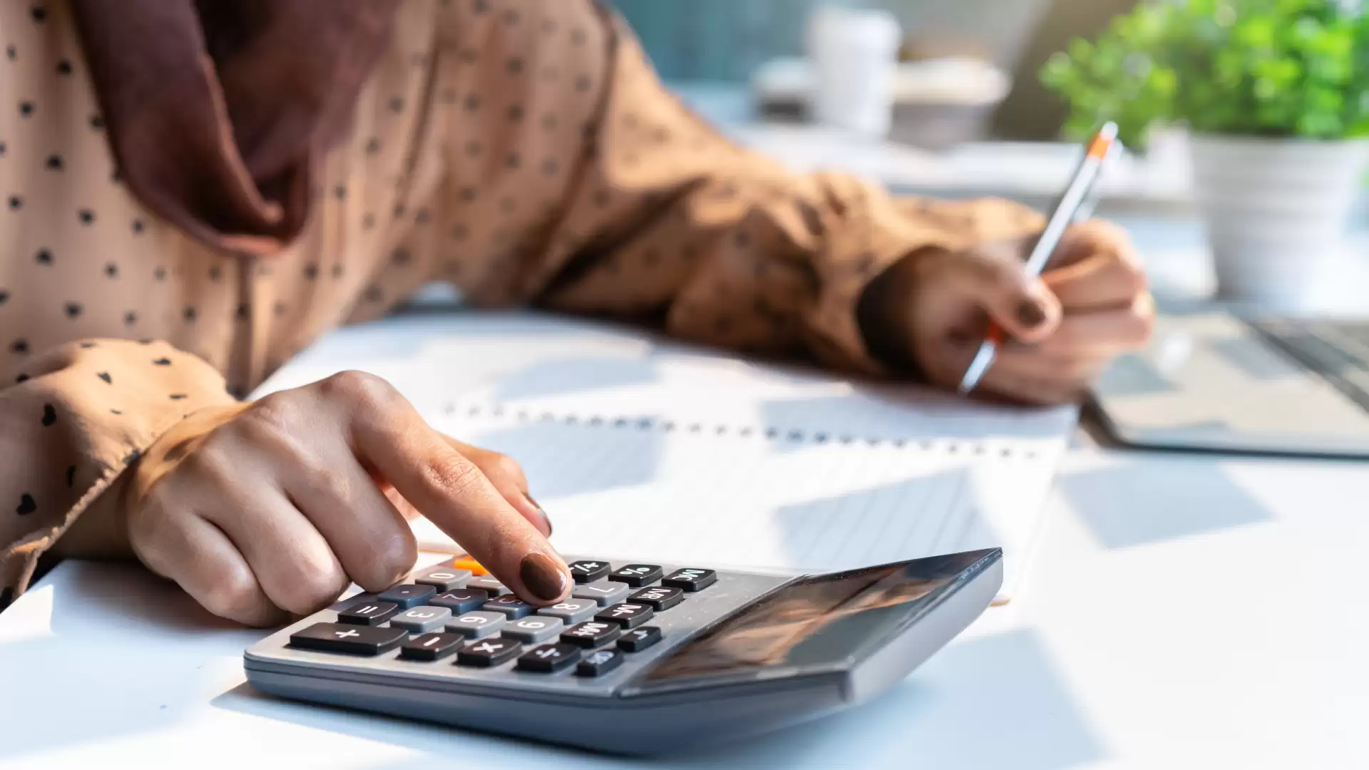 Hero Image for Smart ways to understand rate lock-ins and break costs