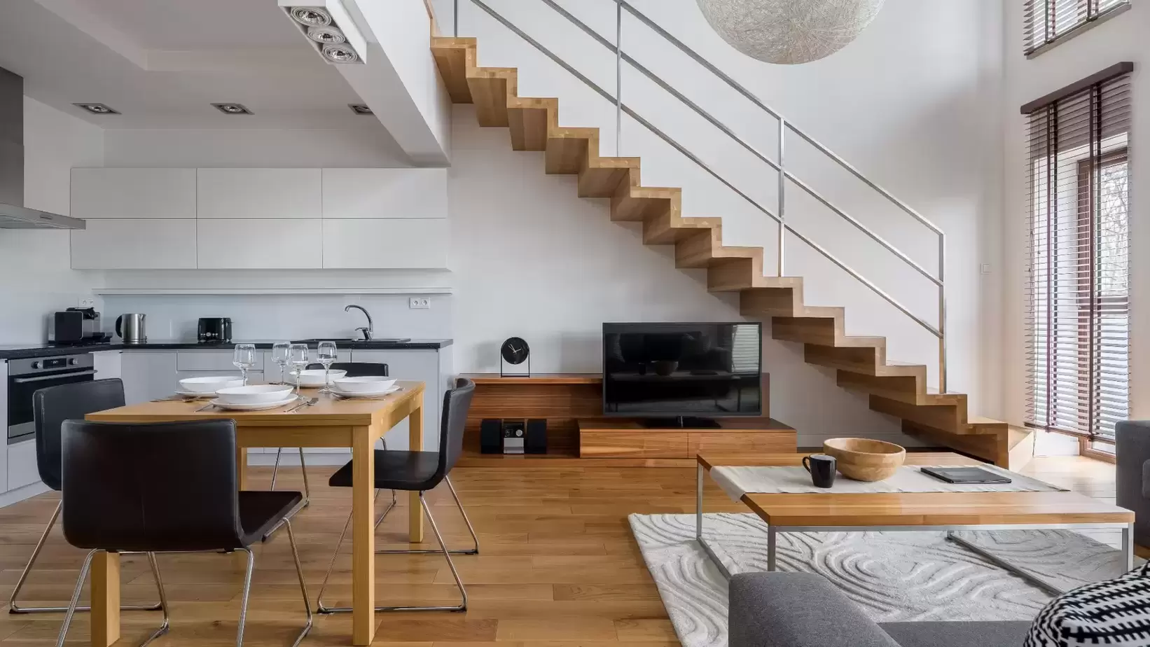 First Home Buyer Experiences Simple Lending