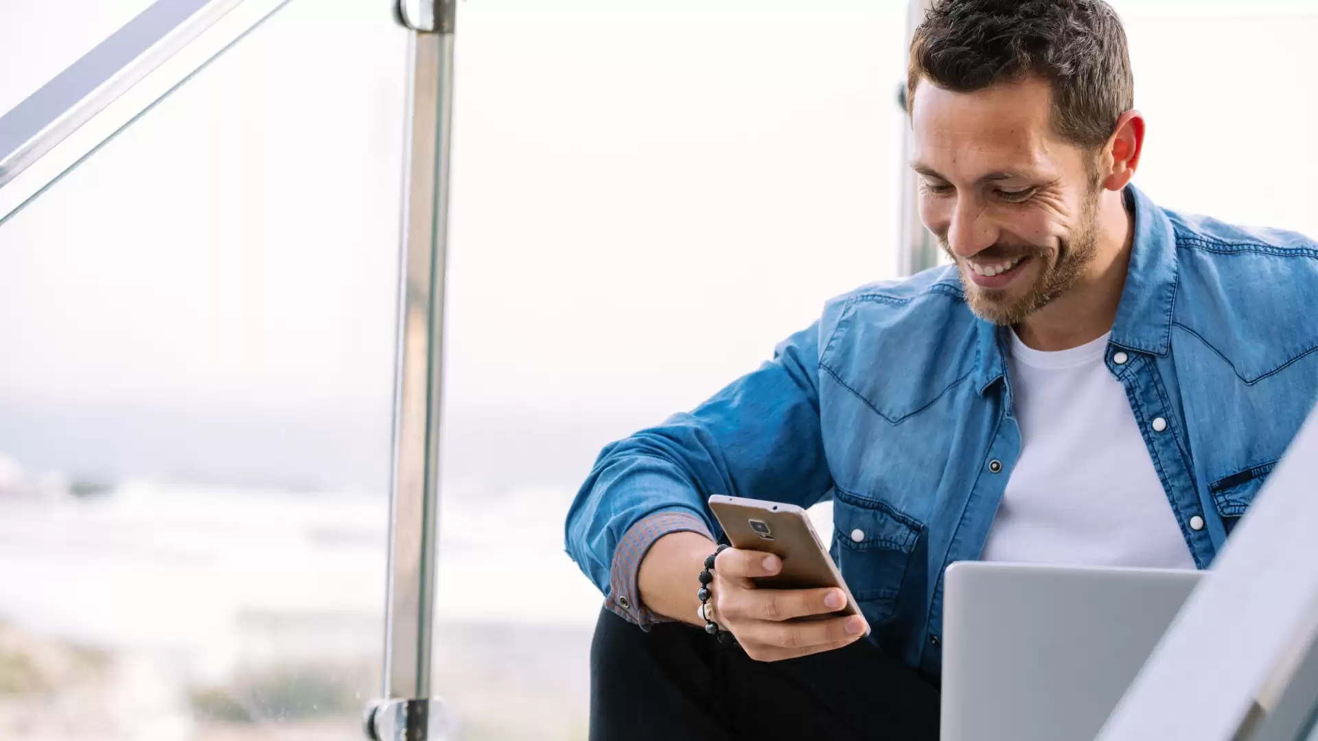 Smart ways to select images for your accounting website