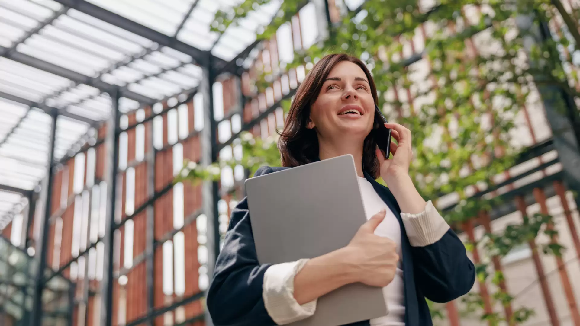 Hero Image for Unlock the Economic Factors That Shape Your Home Loan Journey