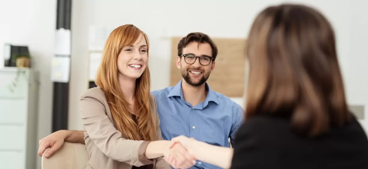Image for Why Choose A Broker Over Going Direct To A Bank?